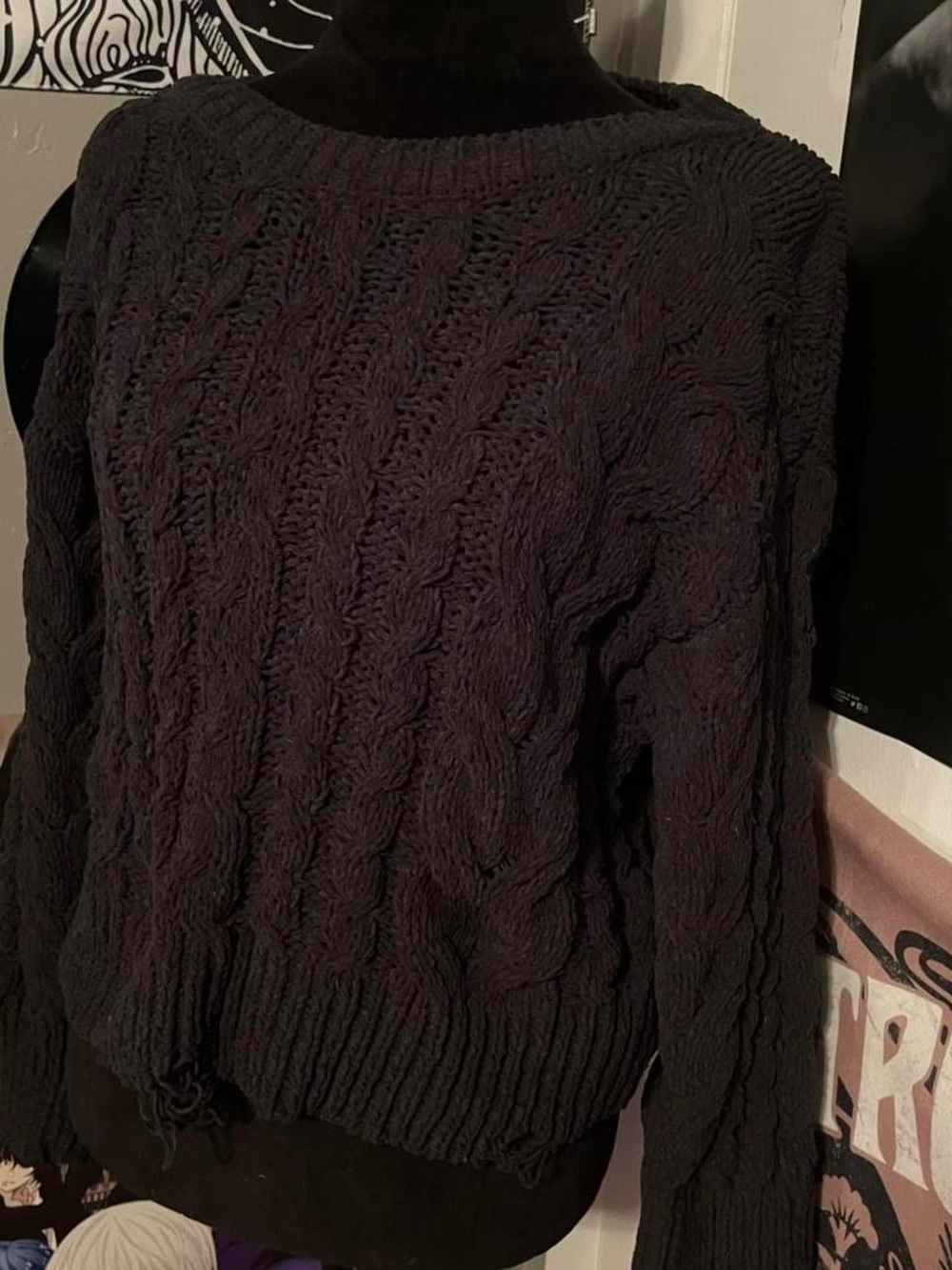 Arizona Jean Company Black Cable Knit Crewneck Sweater